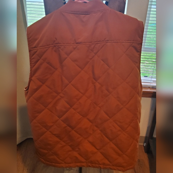 Vest - Picture 2 of 4
